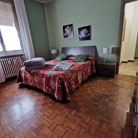 Ospedale Maggiore 招待所 帕爾馬